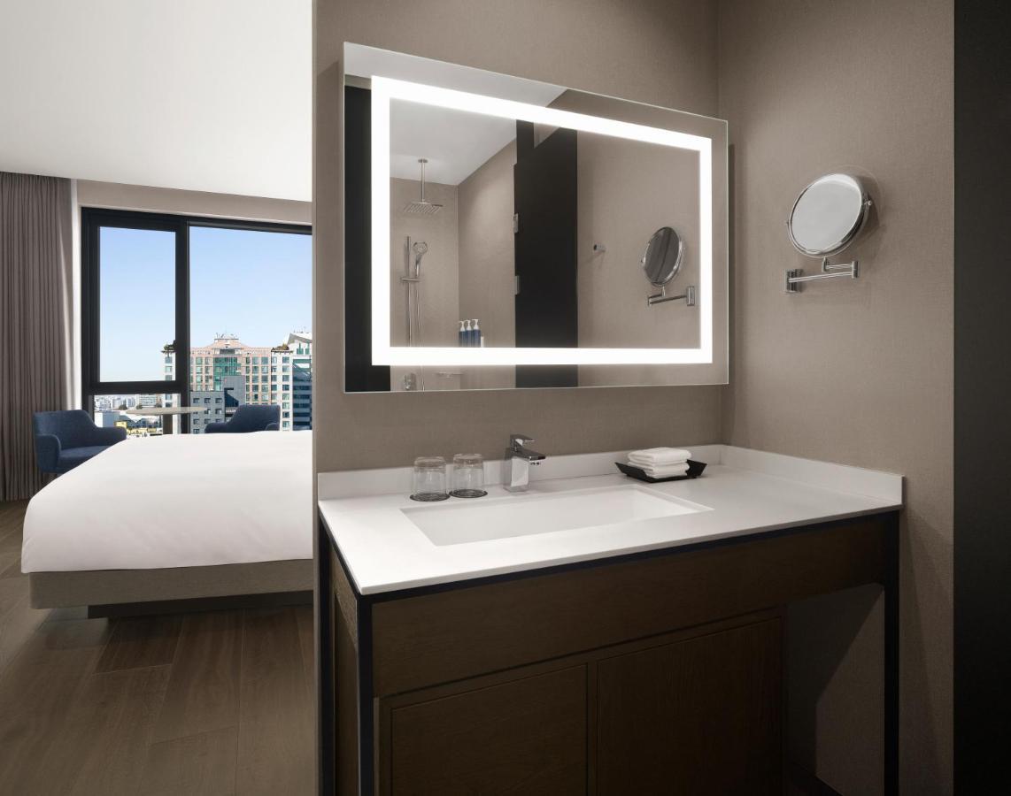 Four Points By Sheraton ثووان المظهر الخارجي الصورة