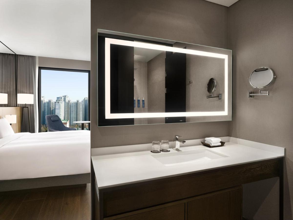 Four Points By Sheraton ثووان المظهر الخارجي الصورة